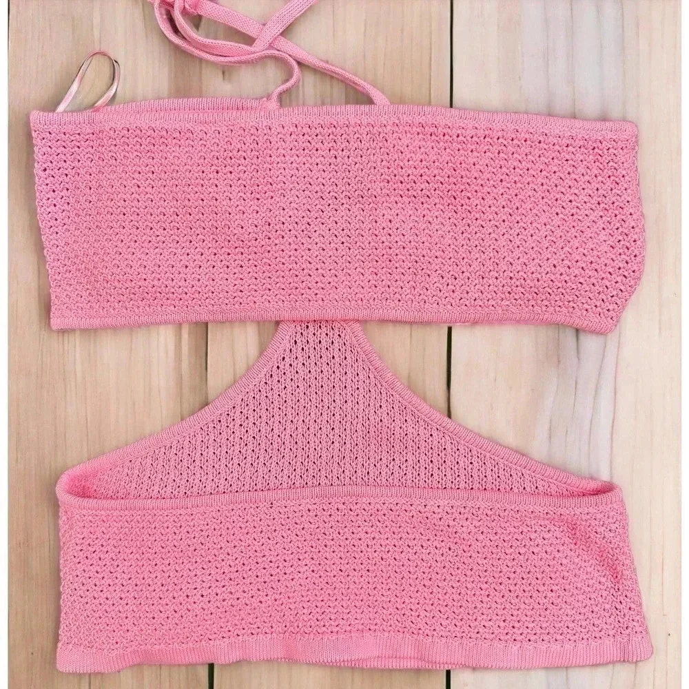 Revolve Victor Glemaud NWT’s crochet cut out halter top in neon pink. Size XL